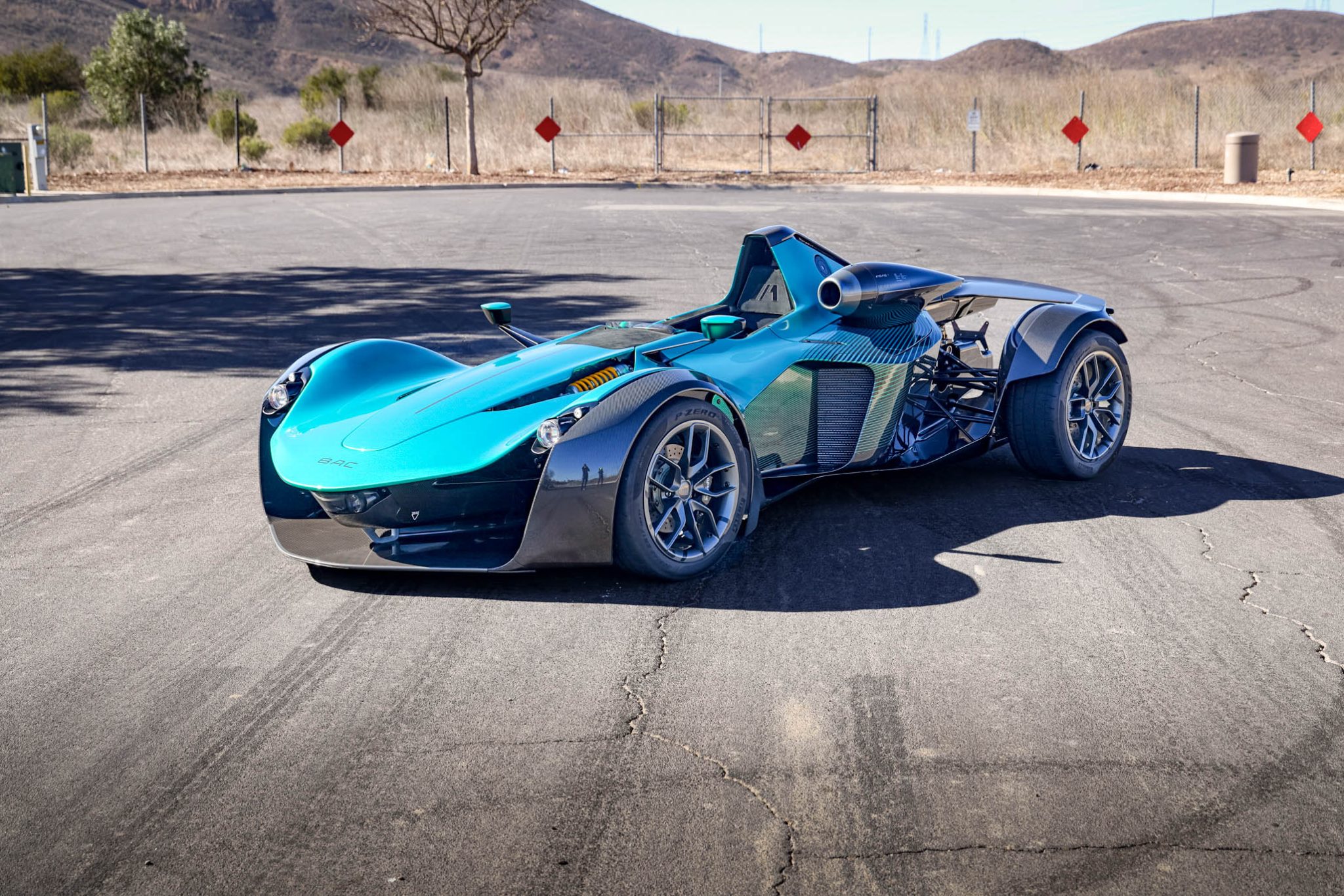 2024 BAC Mono R – Supercar ultra légère ultime pour collectionneurs